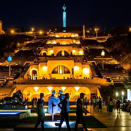 Kaskad apartment&Tours Yerevan Bagian luar foto